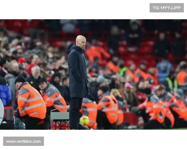 如何判断滕哈赫是否能够在曼联保持主帅职位并避免被解雇